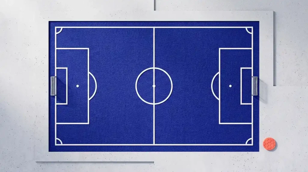 Linien eines Fußballfeldes aus der Vogelperspektive